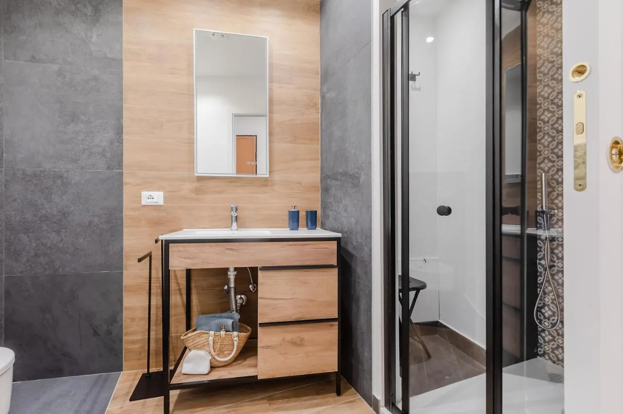 Ballaro Cozy Apartment With Balconies Palermo