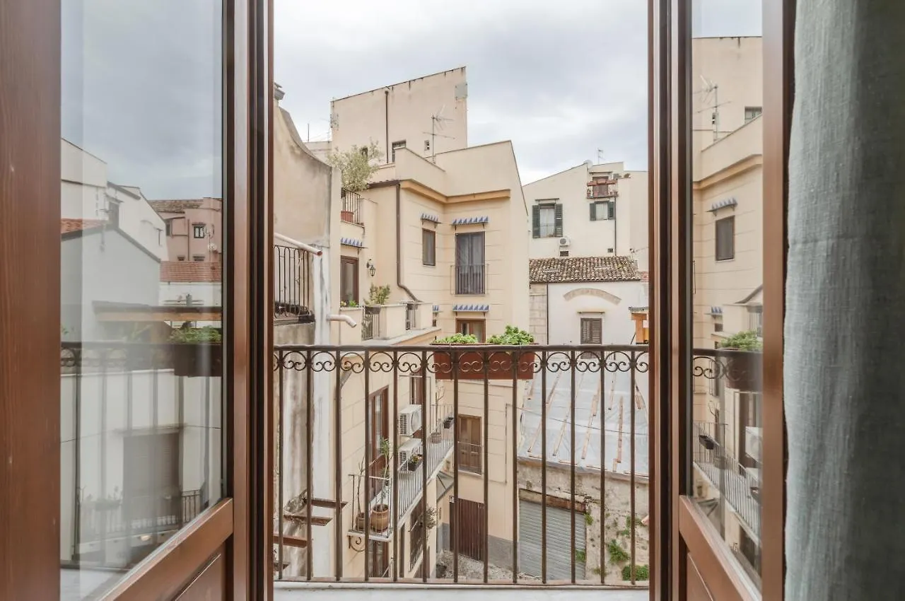 Ballaro Cozy Apartment With Balconies Palermo 0*,  Italy